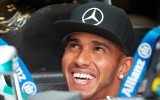 Hamilton torna il sorriso